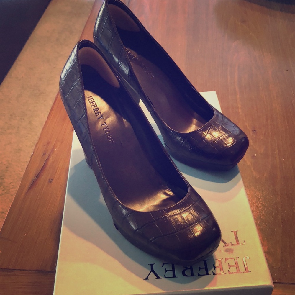 Like Nee Jeffery Tyler Heels